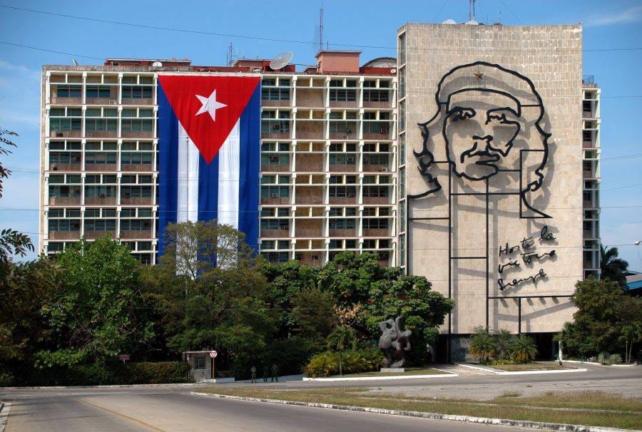 "Vai pra Cuba!"